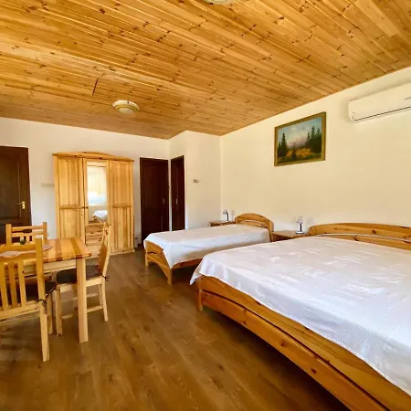 Gasthuis Jeti Vendeghaz *